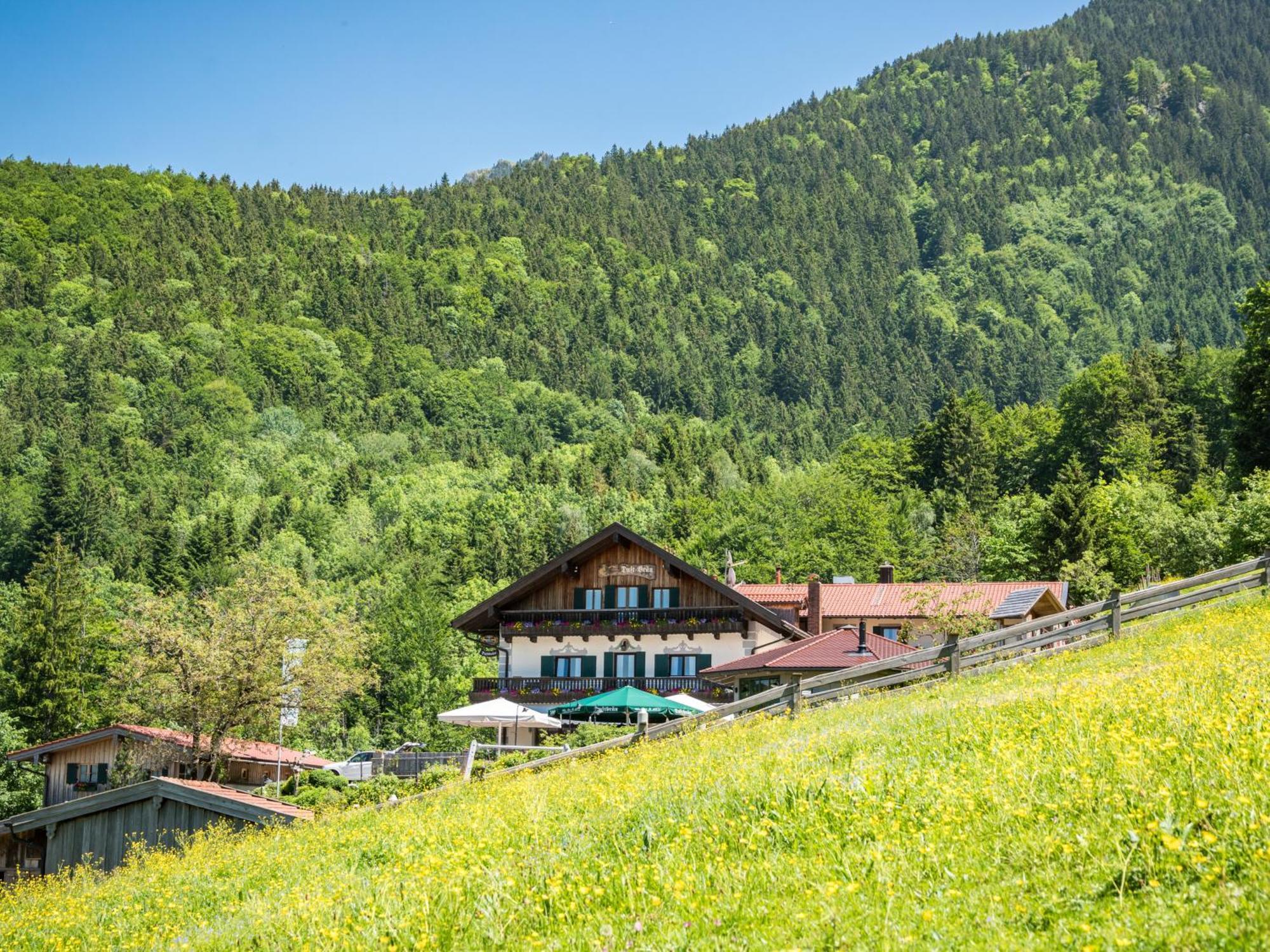 Berggasthof Duftbraeu I Ruhige Alleinlage I Mitten Im Gruenen *